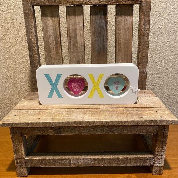 Valentine’s Day Tier Tray Decor, XOXO Wood Sign, Sweet Love & Kiss Me Wood Sign - Picture 2 of 16